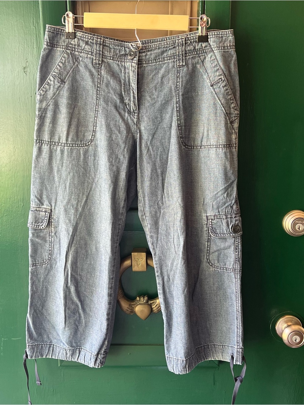 Geoffrey Beene Faded Blue Boyfriend Cargo Capris